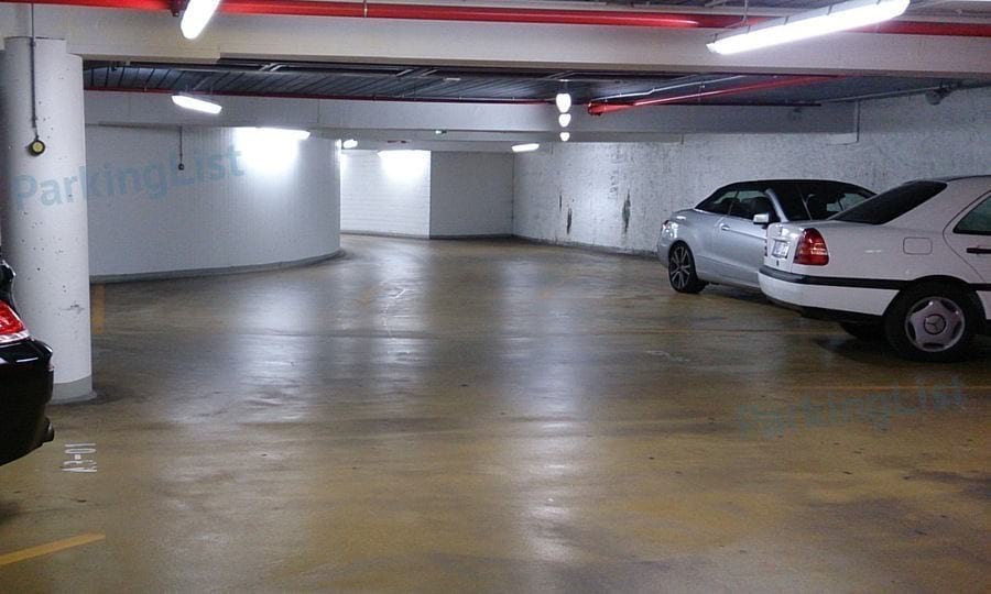 Innenansicht-3-Parkhaus Galerie Luise Hannover 