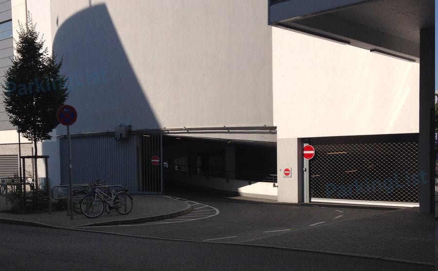 Außenansicht-3-Parkhaus Holstenstrasse 1 11 Kiel 