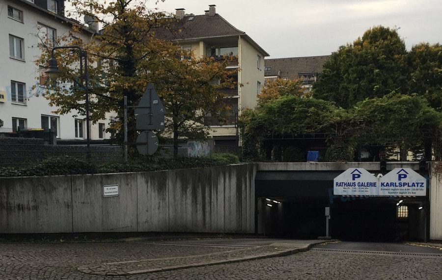 Außenansicht - Parkhaus Karlsplatz Wuppertal 