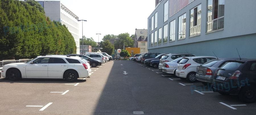 Ansicht-Oberdeck-Parkhaus Agrippabad Koeln 