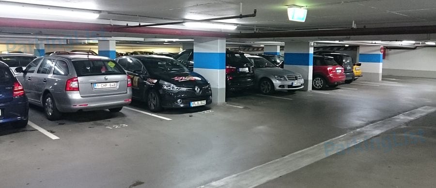 Innenansicht-1-Parkhaus Am Guerzenich Koeln 