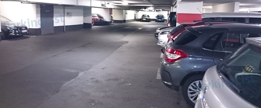 Innenansicht-2-Parkhaus An Farina Koeln 