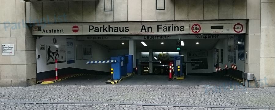 Außenansicht-2-Parkhaus An Farina Koeln 