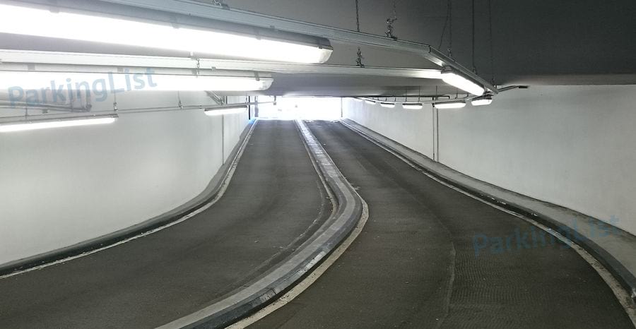 Innenansicht-3-Parkhaus Neven DuMont Strasse 1 Koeln 