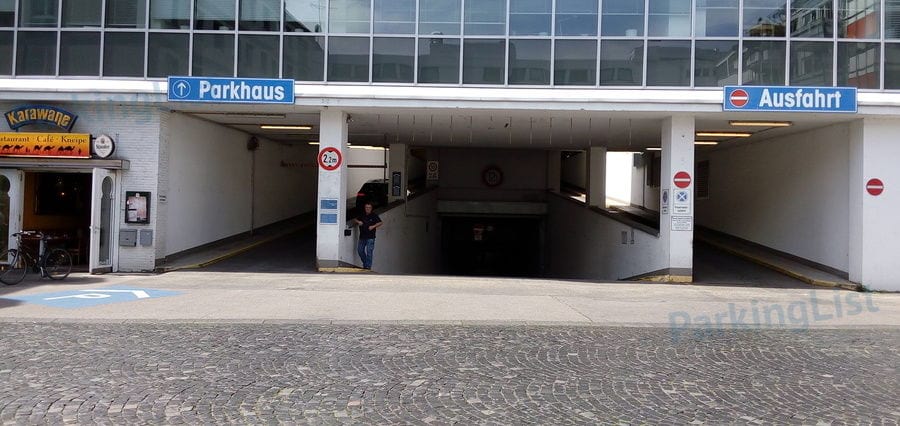 Außenansicht-1-Parkhaus Opern Passage Koeln 