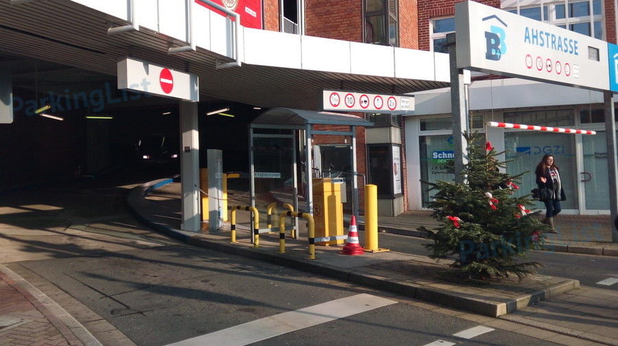 Zufahrt - Parkhaus Ahstraße Gelsenkirchen 