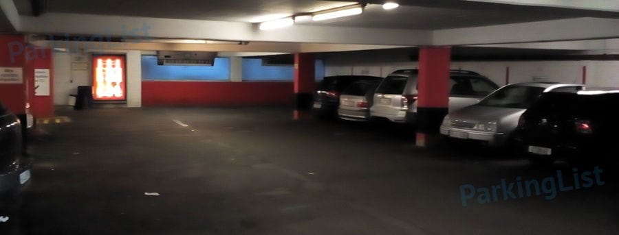 Innenansicht 1 - Parkhaus Hohe Strasse Koeln 