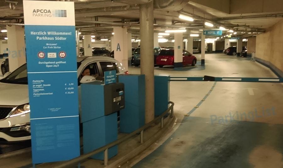 Innenansicht 1 - Parkhaus Suedtor Stuttgart 