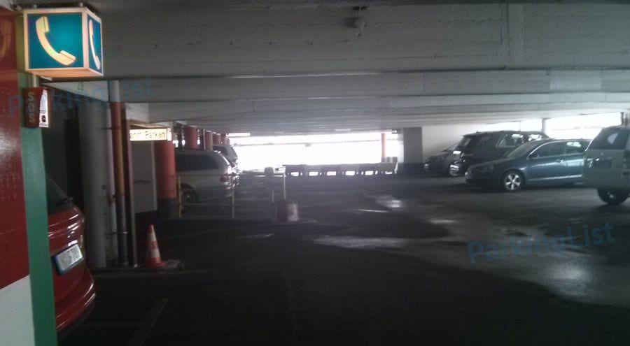 Innenansicht 3 - Parkhaus Windmuehlenstr Hannover 