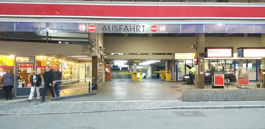 Zufahrt - Parkplatz Adlerstrasse 4 8 Nuernberg 