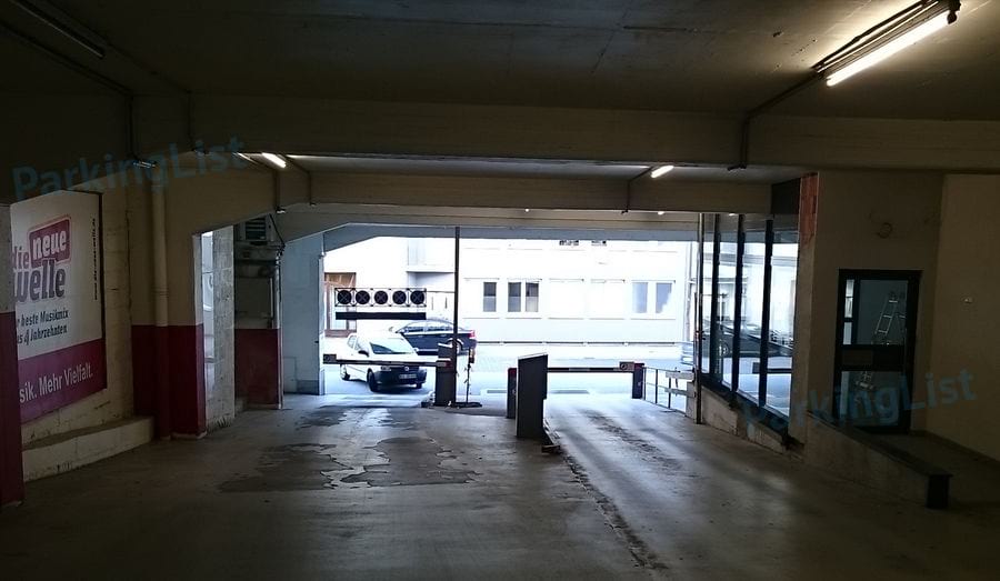 Innenansicht 1 - Parkhaus Passagehof Karlsruhe 