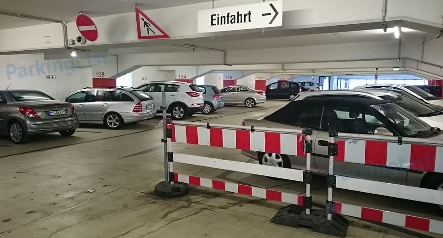 Innenansicht 2 - Parkhaus Passagehof Karlsruhe 