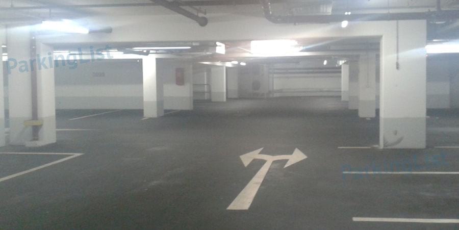 Innenansicht-2-Parkhaus Rieger City Muenchen 