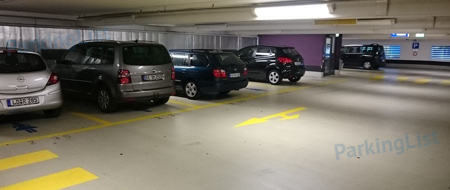 Innenansicht 3 - Parkhaus Herrenstrasse am Zirkel Karlsruhe 