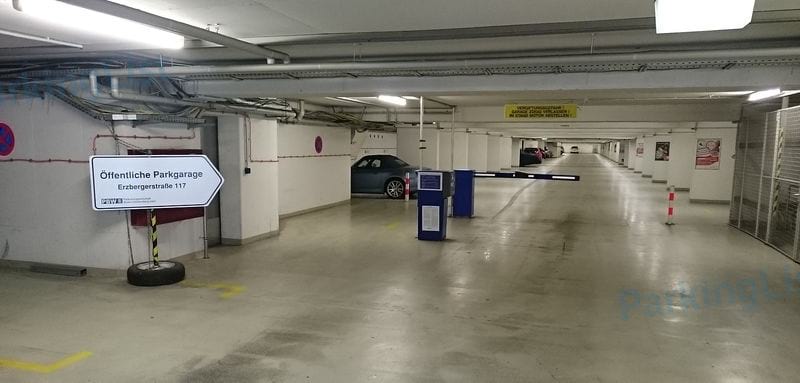 Innenansicht 3 - Parkhaus Erzbergerstrasse Karlsruhe 