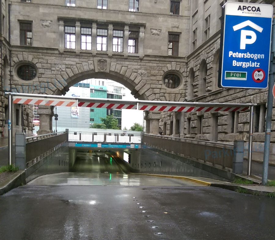 Zufahrt - Parkhaus Burgplatz Leipzig 