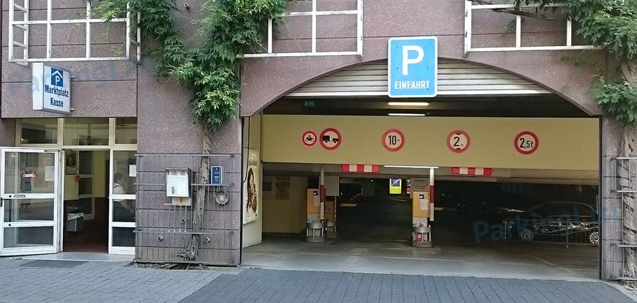 Außenansicht 1 - Parkhaus Marktplatz Karlsruhe 
