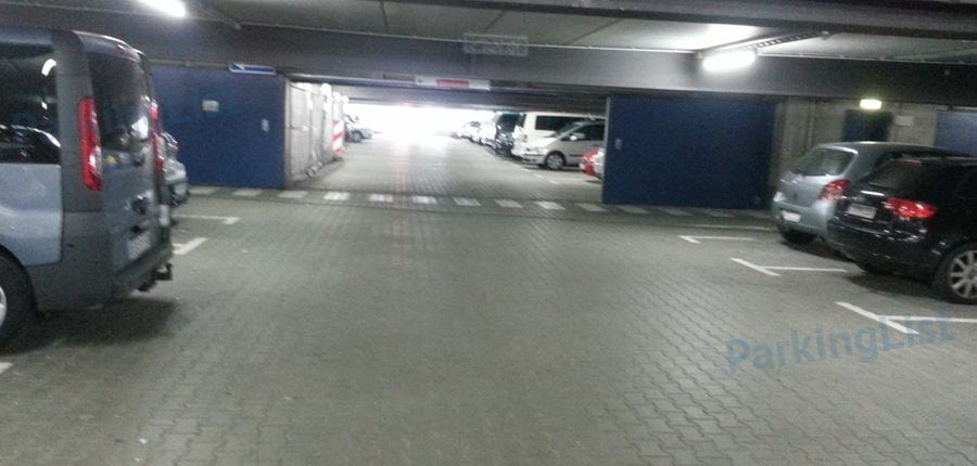 Innenansicht-4-Parkhaus Olympiazentrum Muenchen 