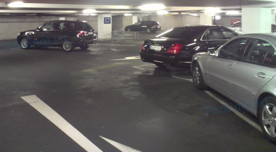 Innenansicht-1-Parkhaus Karstadt Münster 