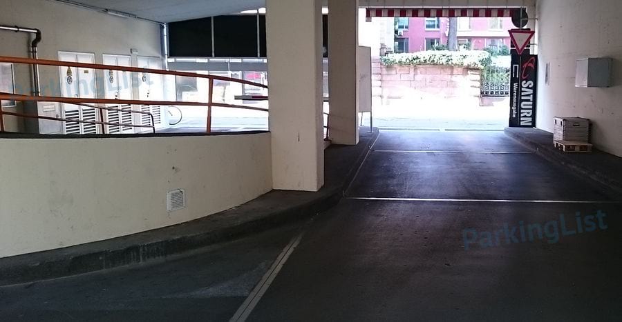 Auffahrt - Parkhaus Akademiestrasse Karlsruhe 