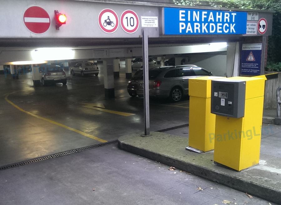 Zufahrt - Tiefgarage-Parkhaus-Brueckenforum-Bonn