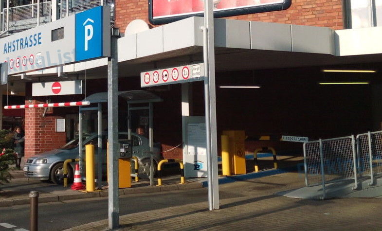 Einfahrt - Parkhaus Ahstraße Gelsenkirchen 