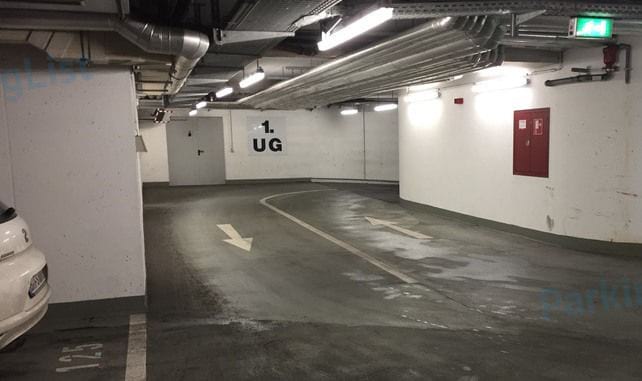 Innenansicht 2 - Parkhaus Checkpoint Arkaden Berlin 