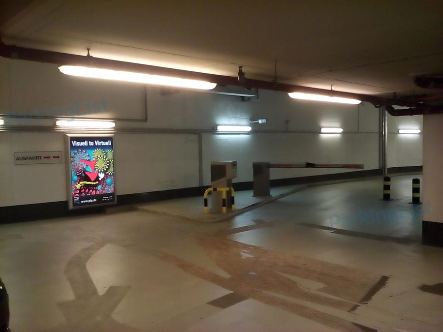 Innenansicht 2 - Parkhaus Dorint Hotel am Heumarkt Koeln 