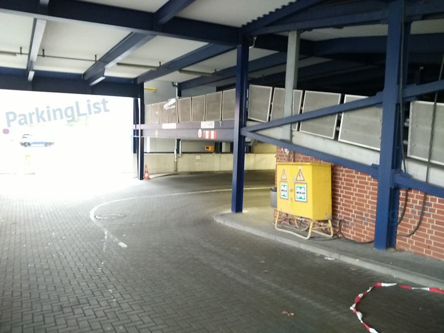 Zufahrt - Parkhaus Erler Klinik Nuernberg 