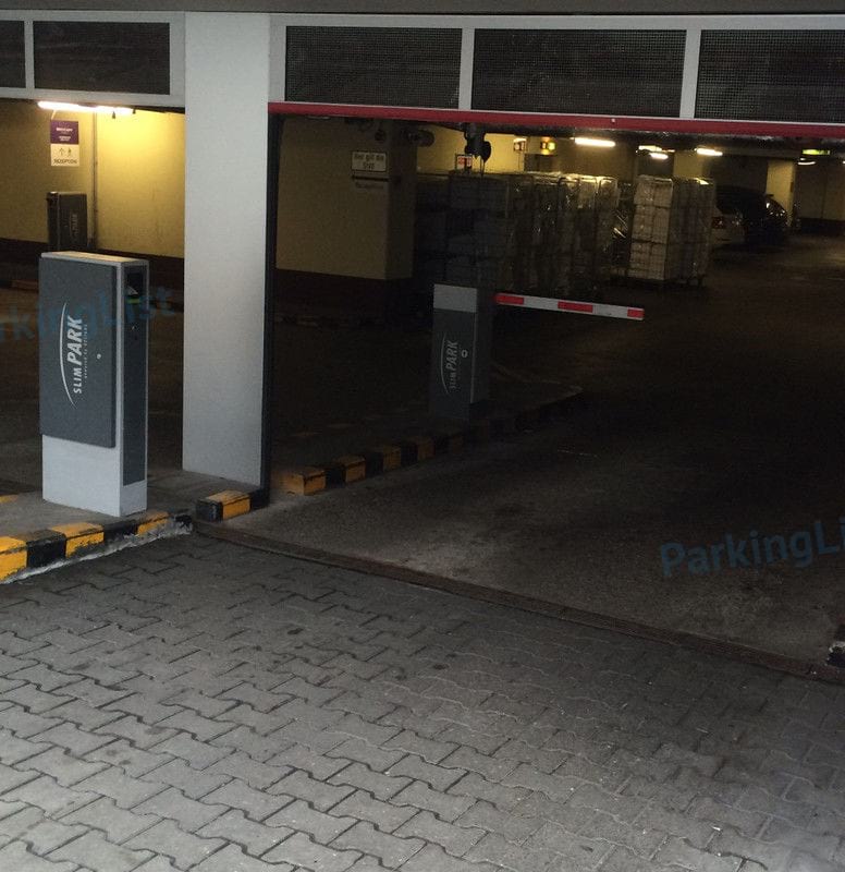 Zufahrt - Parkhaus Mercure Hotel Severinshof Koeln 