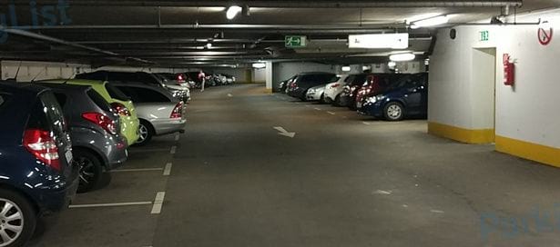 Innenansicht 2 - Parkhaus Muensterplatzgarage Bonn 