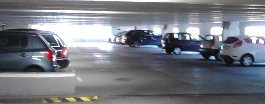 Innenansicht 2 - Parkhaus Rheydt am Hauptbahnhof Moenchengladbach 