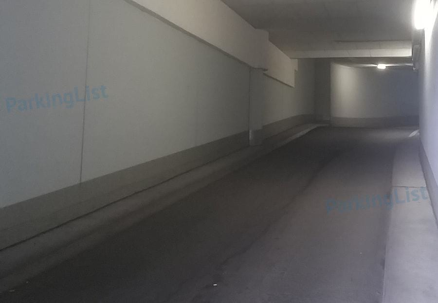 Innenansicht 2 - Parkhaus Skyline Plaza Frankfurt am Main