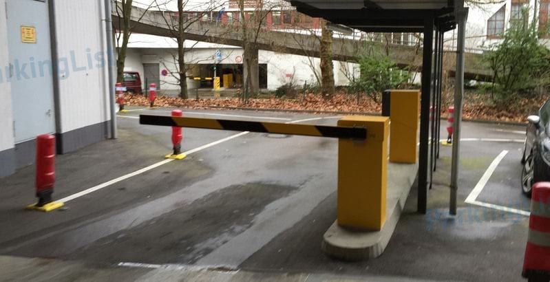 Ausfahrt - Parkhaus Stadtmitte Stadthalle Nurtingen 