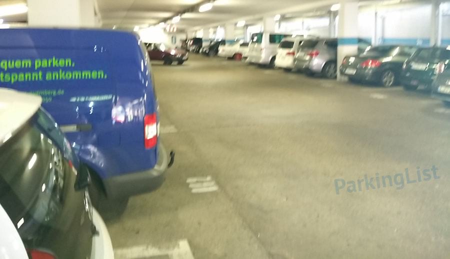 Innenansicht-2-Parkhaus Katharinenhof Nuernberg 