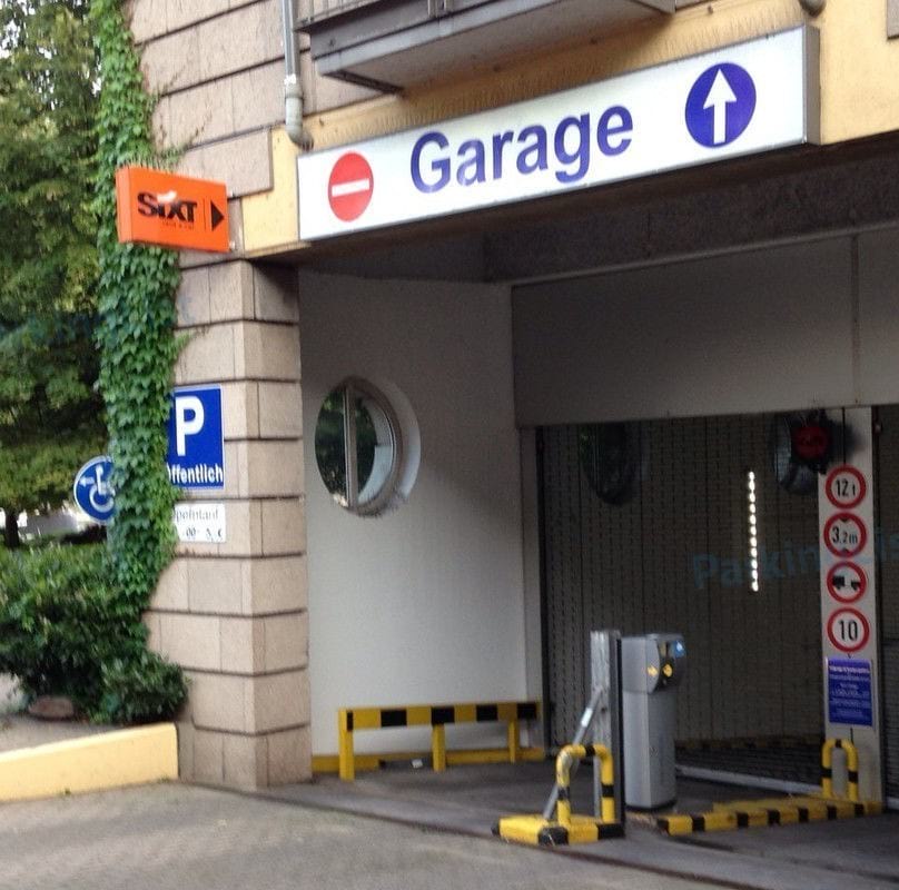 Außenansicht-4-Parkhaus Hilton Bonn Hotel Bonn 