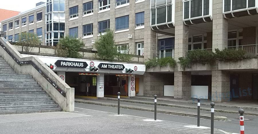 Außenansicht-2-Parkhaus Theater Nuernberg 