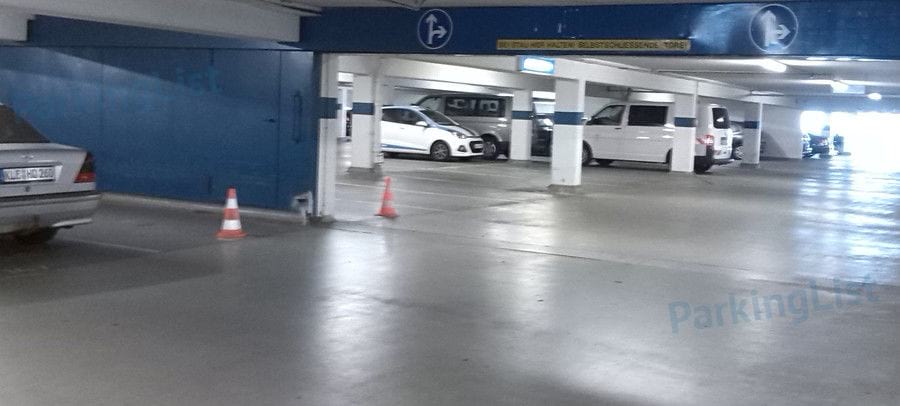 Innenansicht-2-Parkhaus Theater Nuernberg 