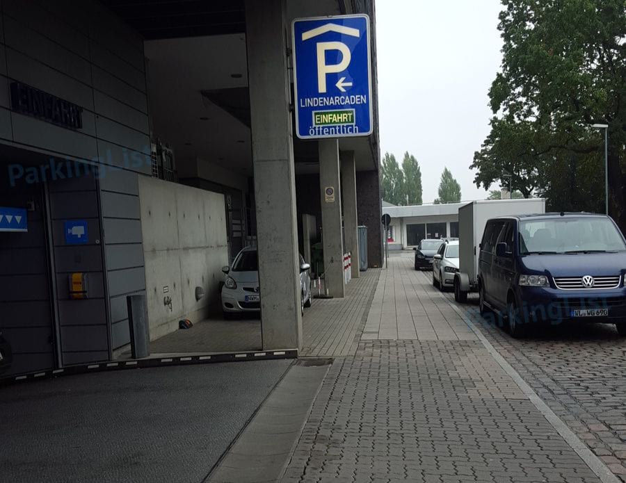 Parkhaus Linden Arcaden Lübeck Parken in Lübeck