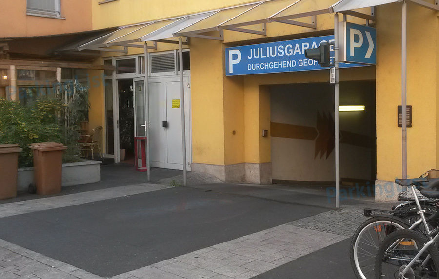 Außenansicht 1 - Parkhaus Juliusgarage Würzburg 