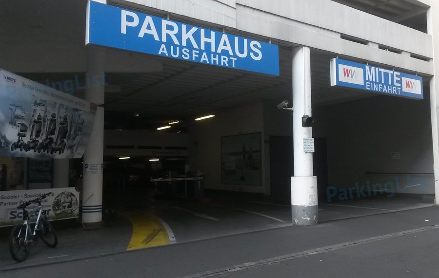 Außenansicht 1 - Parkhaus Mitte Würzburg 