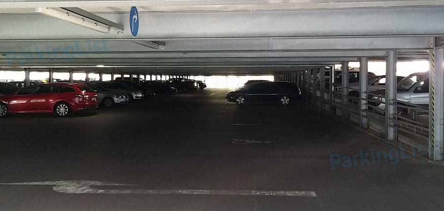 Innenansicht-Parkhaus am Uniklinikum 