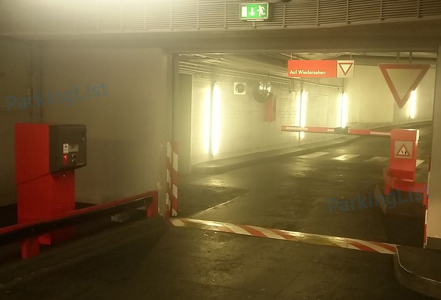 Einfahrt - Parkhaus Ernst August Platz 5 Hannover 