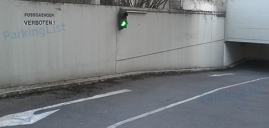 Ausfahrt - Parkhaus Le Meridien Parkhotel Frankfurt am Main 