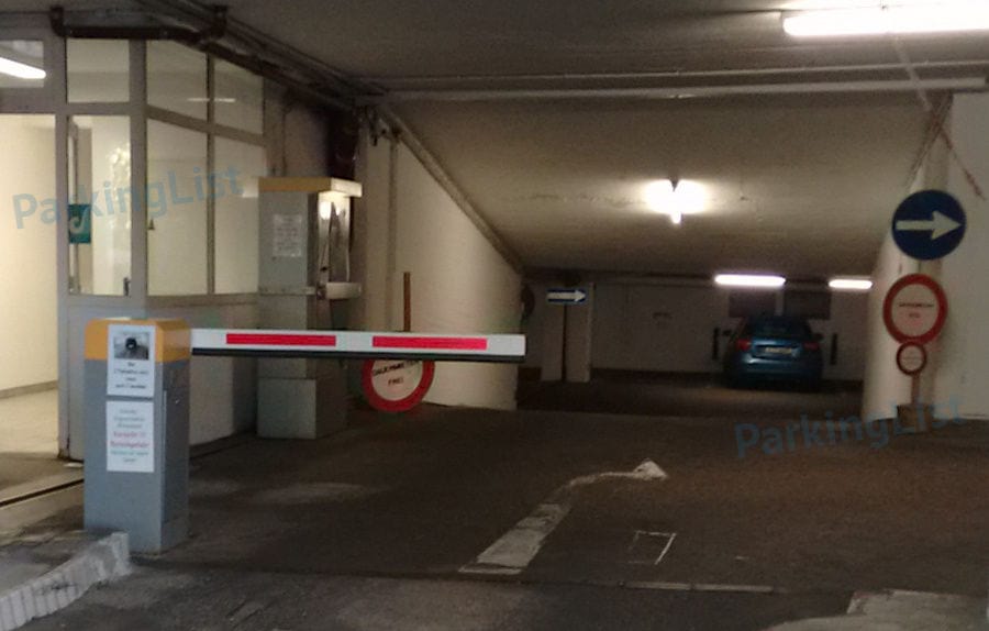 Einfahrt - Parkhaus Weberplatz Essen 