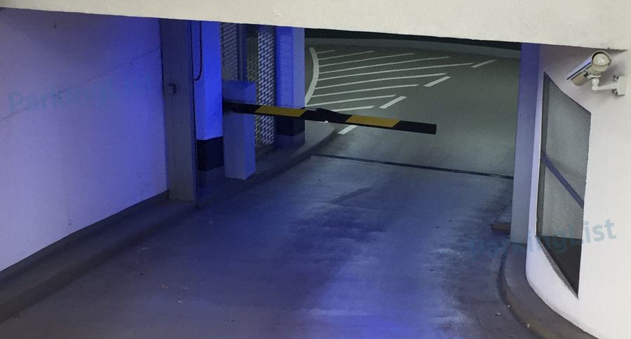 Innenansicht - Parkhaus Villa Kennedy Frankfurt 