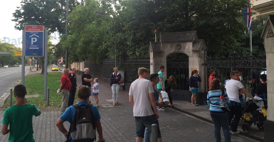 Außenansicht - Parkhaus Villa Kennedy Frankfurt 