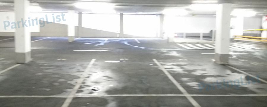 Innenansicht 2 - Parkhaus Adcom Center Nuernberg 