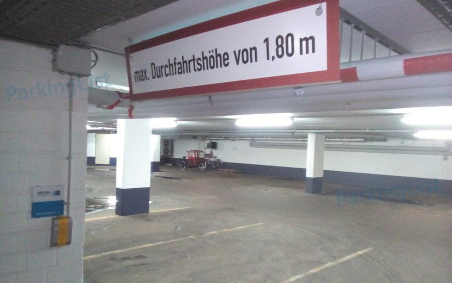 Innenansicht 4 - Parkhaus Luisenstrasse Berlin 