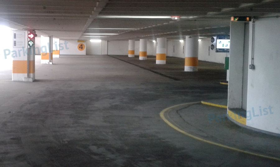 Innenansicht-2-Parkhaus Car Park Cristal Muenchen 